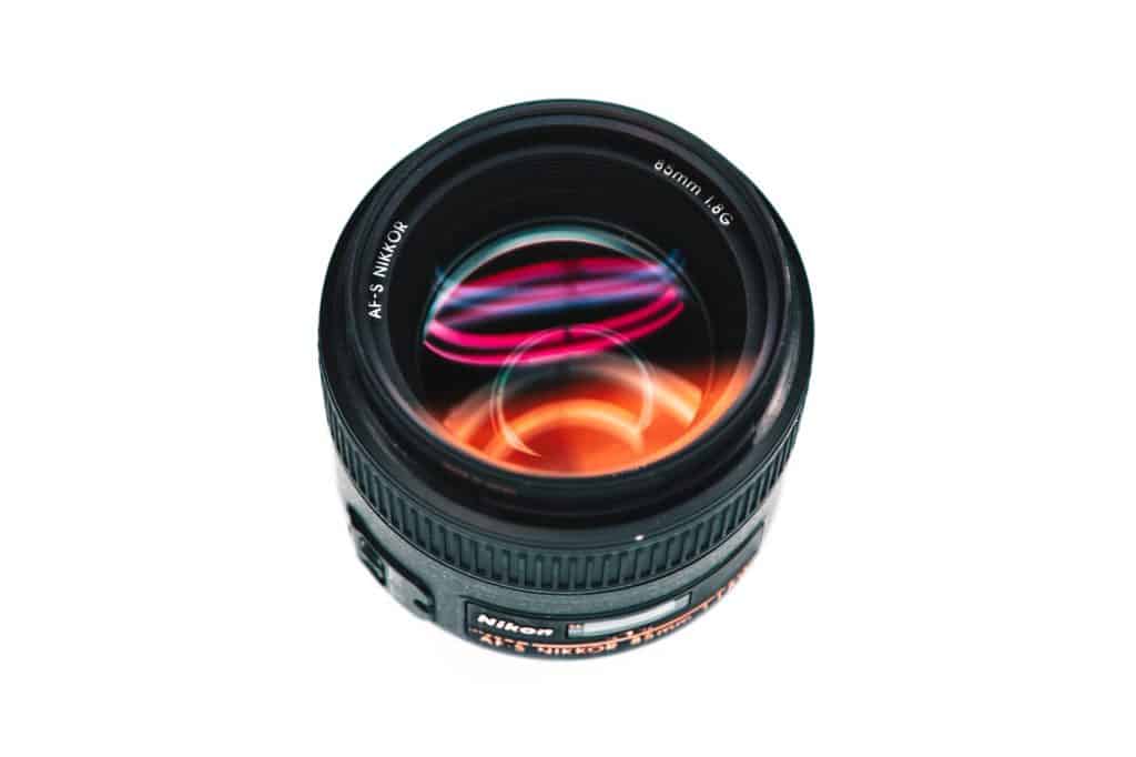 How to Successfully Freeze Action in Photography! Large aperture fast lens F1.8.