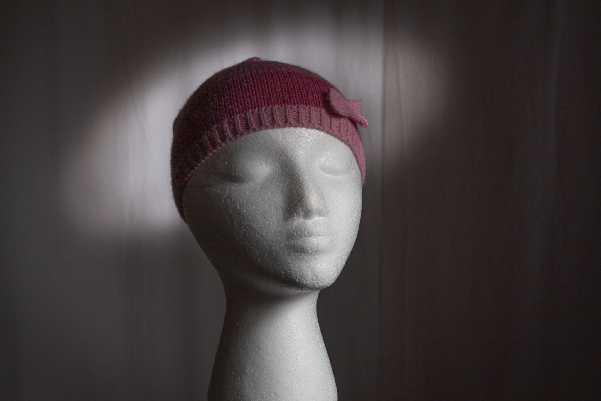 What is the Backdrop Light in Photography? (Illustrated Guide