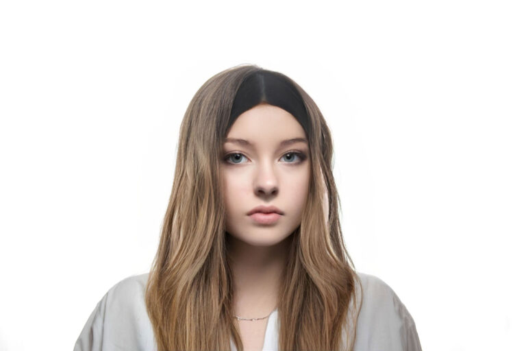Guide to Butterfly Lighting in Portrait Photography Photography Skool