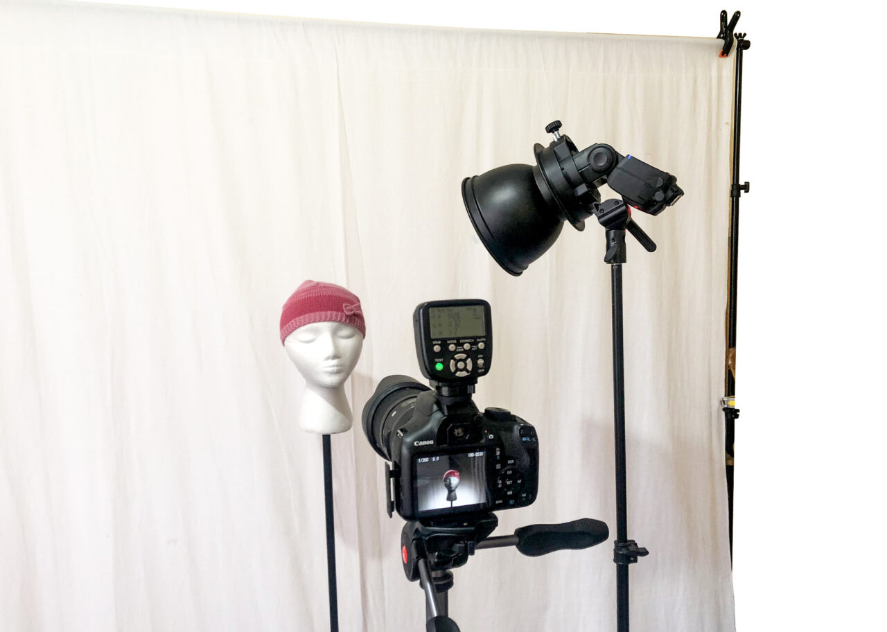 Loop Lighting in Portrait Photography. Studio setup example.