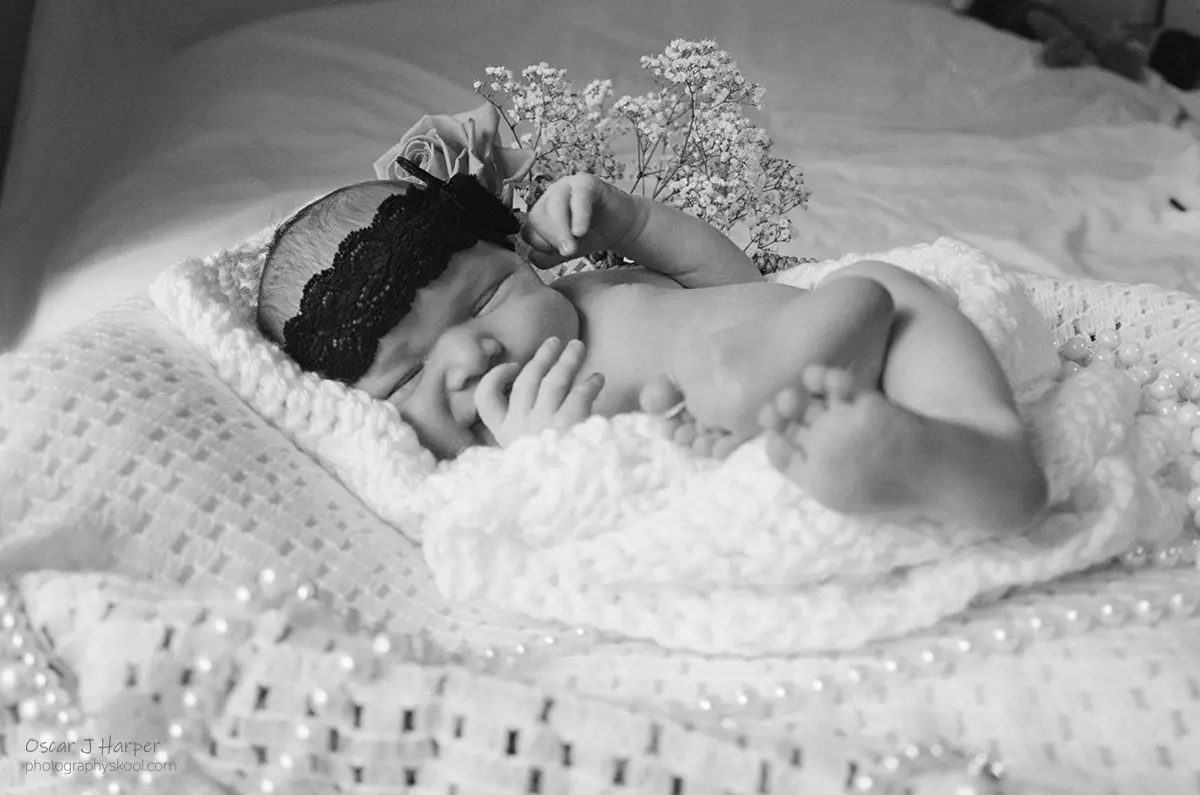 Best Time for Newborn Photos! Allow babies to rest between sessions.